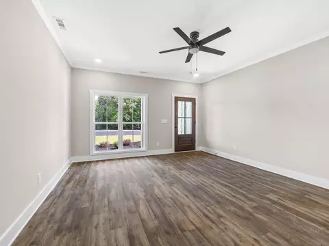 Living - 106 Medical Science Dr, Union, SC 29379 photo 2 of 3
