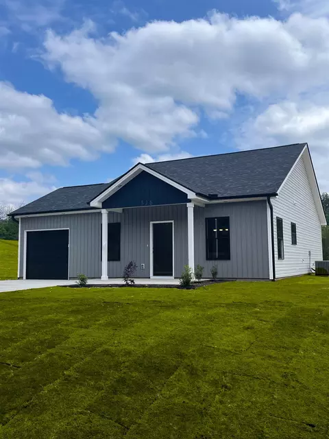 326 Minkum Rd, Gaffney, SC 29340