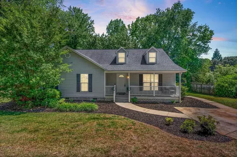 460 Ransdell Dr, Spartanburg, SC 29307