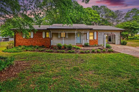 285 Ball Park Rd, Inman, SC 29349