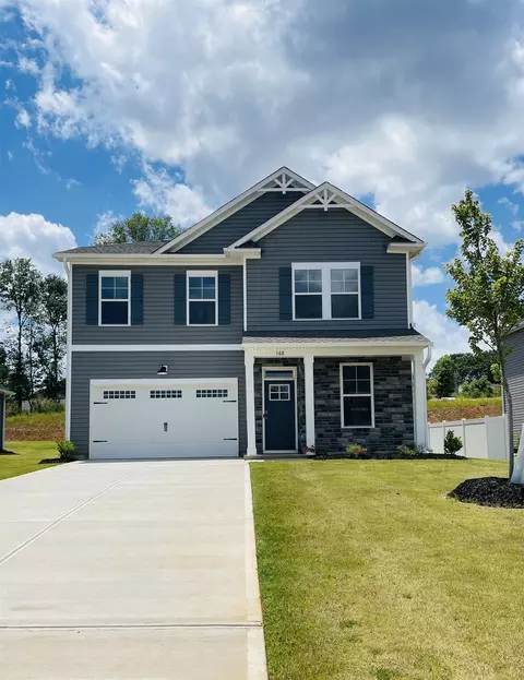 168 Hunter Ridge Dr, Boiling Springs, SC 29316