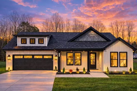 534 Dillon St, Chesnee, SC 29323