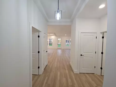 Entry Way - 534 Dillon St, Chesnee, SC 29323 photo 1 of 3