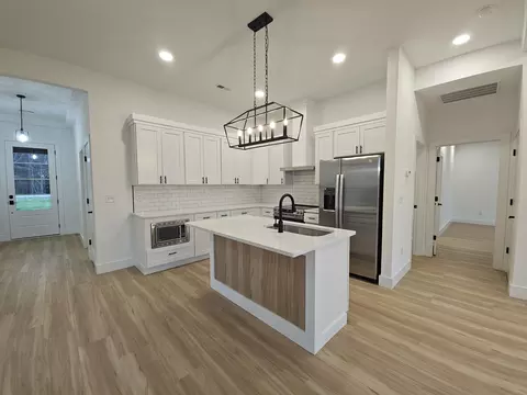 Kitchen - 534 Dillon St, Chesnee, SC 29323 photo 2 of 3