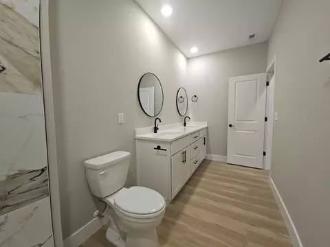Bath - 528 Dillon St, Chesnee, SC 29323 photo 3 of 6