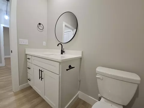 Bath - 528 Dillon St, Chesnee, SC 29323 photo 6 of 6