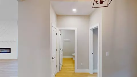 Entry Way - 540 Dillon St, Chesnee, SC 29323 photo 4 of 6