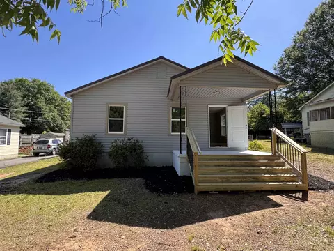 14 Culbreth St, Inman, SC 29349