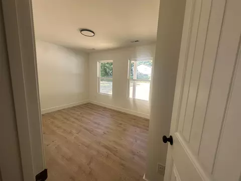 Bedroom - 162 Frontier Dr, Gaffney, SC 29341 photo 2 of 2