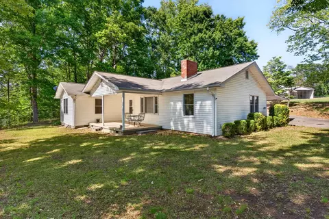 515 Owl Nest Rd, Landrum, SC 29356