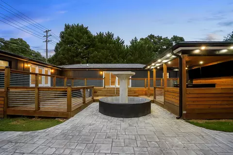 825 N Franklin Rd, Greenville, SC 29617