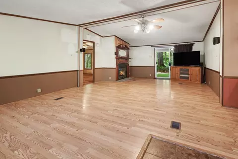 68 Walnut Dr, Woodruff, SC 29388 photo 8