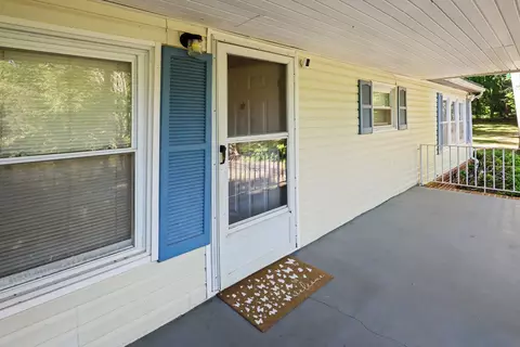 68 Walnut Dr, Woodruff, SC 29388 photo 4