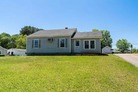 747 N Main St, Inman, SC 29349