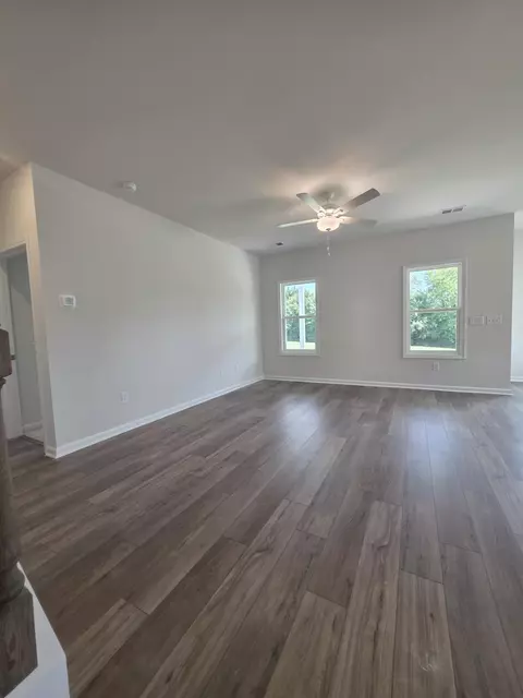 Living - 435 Dodger Ave, Chesnee, SC 29323 photo 1 of 3