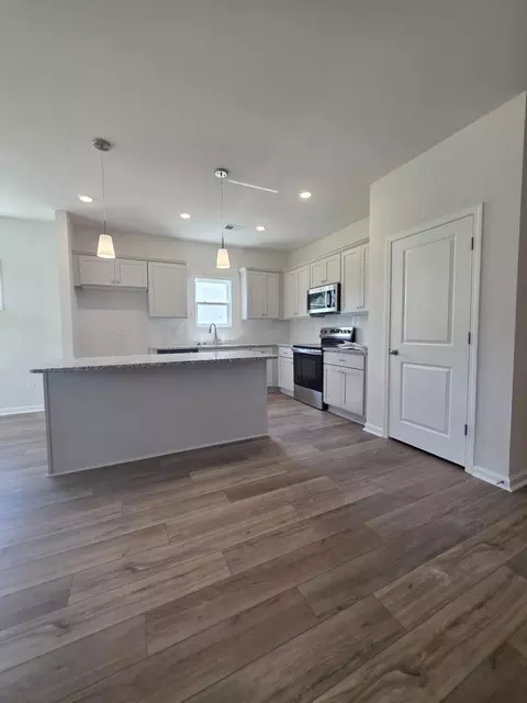 Kitchen - 435 Dodger Ave, Chesnee, SC 29323 photo 1 of 3
