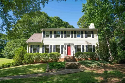 100 Shenandoah Dr, Spartanburg, SC 29301