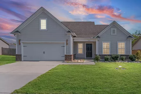 124 Screech Dr, Fountain Inn, SC 29644