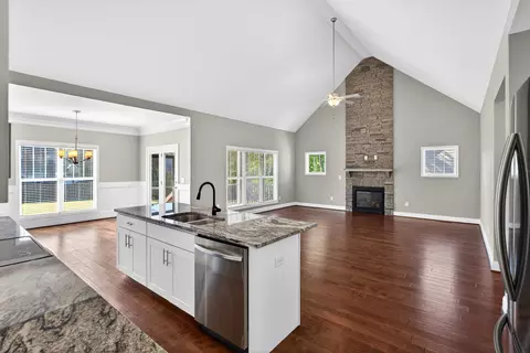 415 S Pendernale Dr, Moore, SC 29369 photo 12