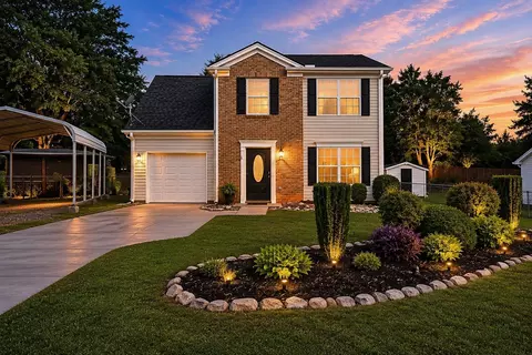 136 W Corley Ln, Spartanburg, SC 29303