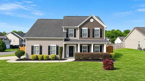 505 Goldstone Ln, Boiling Springs, SC 29316