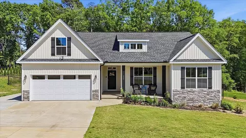 225 Patch Dr, Spartanburg, SC 29302