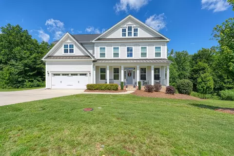 160 Scotts Bluff Dr, Simpsonville, SC 29681