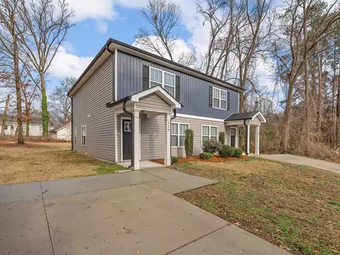 115117 Oak St, Greer, SC 29651