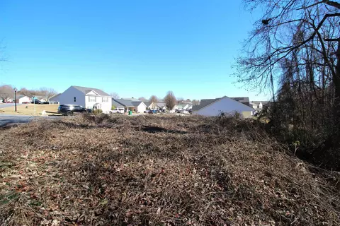 627 Pauline Ln, Roebuck, SC 29376