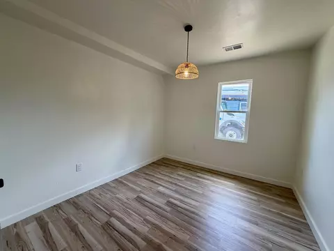 Bedroom - 358 E Floyd Baker Blvd, Gaffney, SC 29340 photo 3 of 5