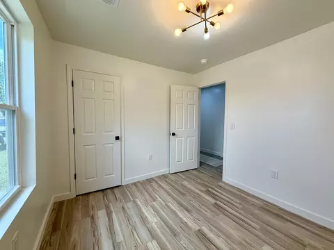 Bedroom - 358 E Floyd Baker Blvd, Gaffney, SC 29340 photo 5 of 5