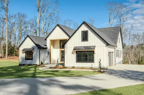 1292 Deerfield Dr, Spartanburg, SC 29302