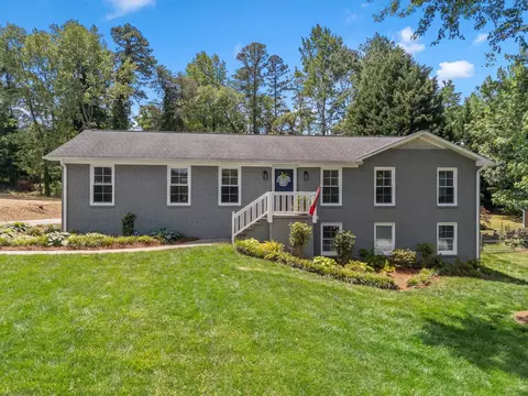 108 Churchill Ave, Greer, SC 29651