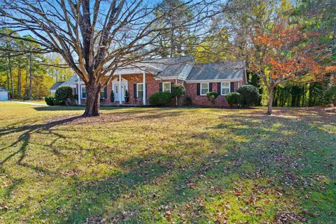 Exterior - 201 Crestview Dr, Gaffney, SC 29340 photo 4 of 10
