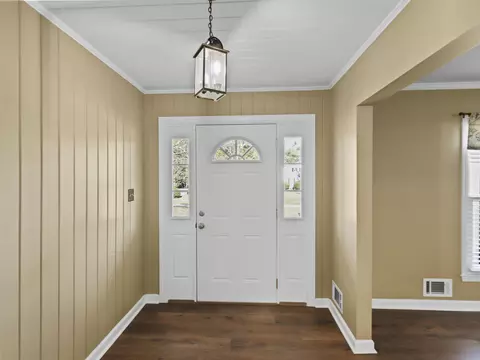 Entry Way - 201 Crestview Dr, Gaffney, SC 29340 photo 1 of 2