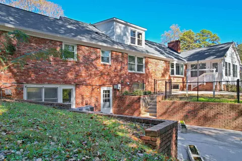 Exterior - 201 Crestview Dr, Gaffney, SC 29340 photo 10 of 10
