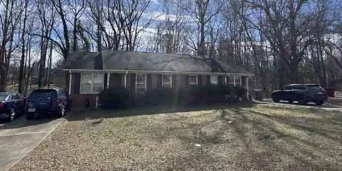 109 Colebrook Ct, Boiling Springs, SC 29316