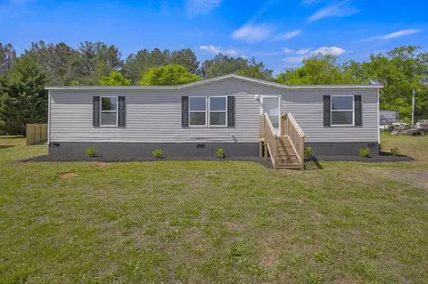 375 Griggs Rd, Six Mile, SC 29682