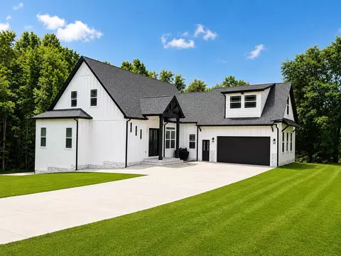 210 Cocoa Rd, Inman, SC 29349