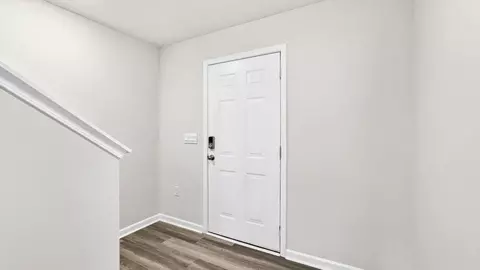 Entry Way - 127 Lazzon Rd, Moore, SC 29369 photo 2 of 6