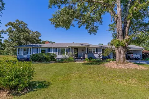 902 Blackstock Rd, Pauline, SC 29374