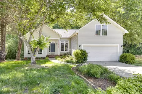105 Poplar Springs Dr, Mauldin, SC 29662