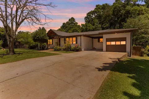 204 Montis Dr, Greenville, SC 29617