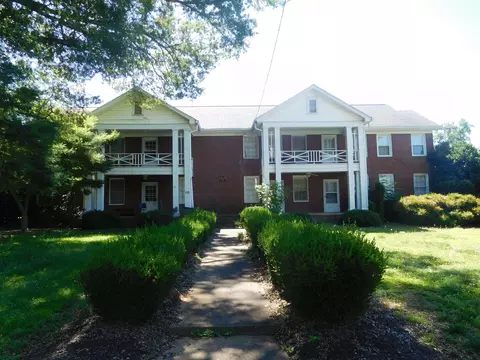 1113 College Drive Dr, Gaffney, SC 29340