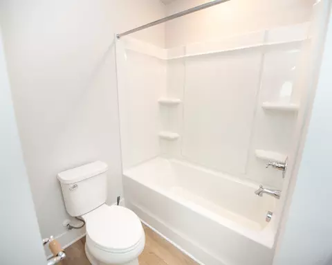 Bath - 1536 Rivermeade Dr, Moore, SC 29369 photo 5 of 5