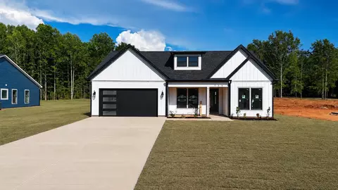 224 Sand Clay Rd, Chesnee, SC 29323
