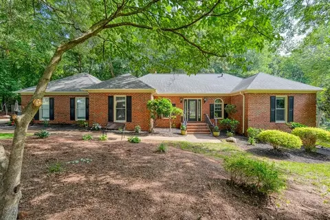 144 Hawk Creek Dr, Spartanburg, SC 29301