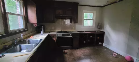 Kitchen - 111 Circle Dr, Union, SC 29379 photo 1 of 1