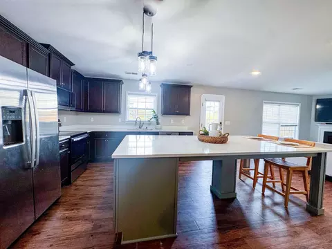Kitchen - 416 Saddleback Trl, Duncan, SC 29334 photo 4 of 4