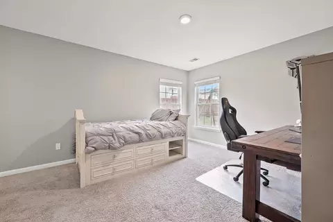 Bedroom - 416 Saddleback Trl, Duncan, SC 29334 photo 3 of 6